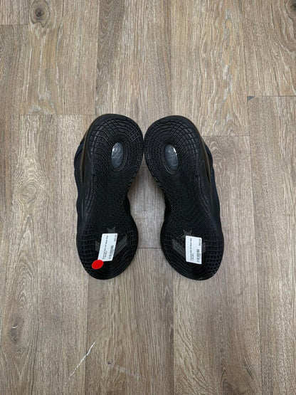 Preowned SGA 001 Black Size 7 (No Box)