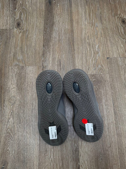 Preowned SGA 001 Grey Size 7 (No Box)