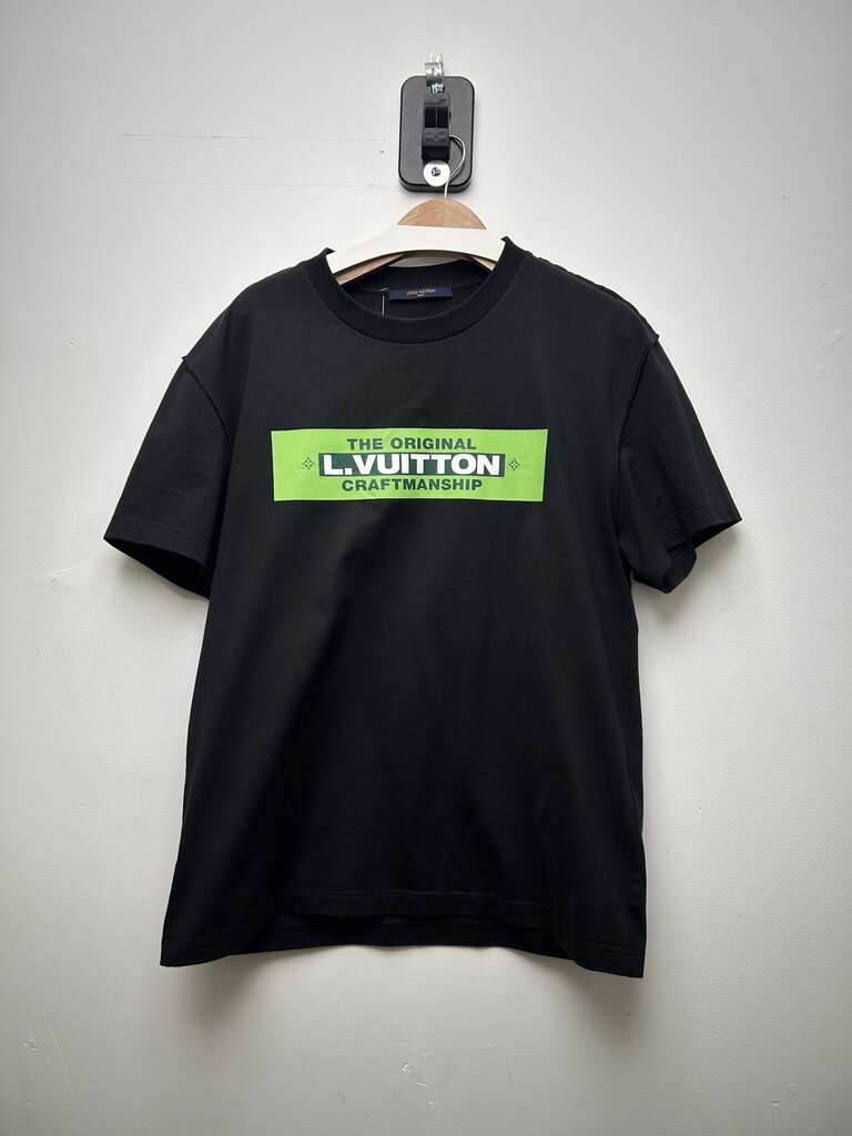 Preowned Louis Vuitton Black Green Craftsmanship Tee Size Large