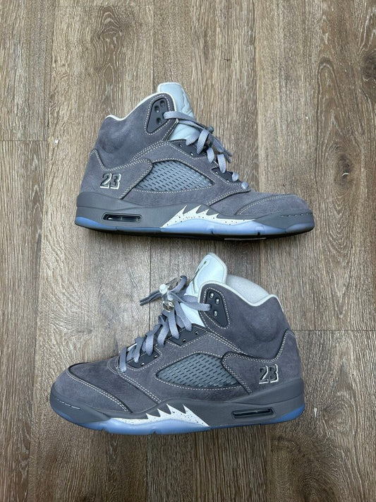 Preowned Jordan 5 Wolf Grey Sz.10 (No Box)