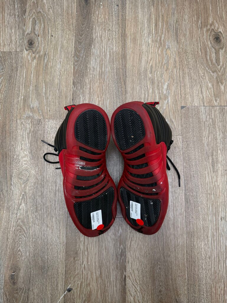 Preowned Jordan 12 Flu Game sz.12 (NO BOX)