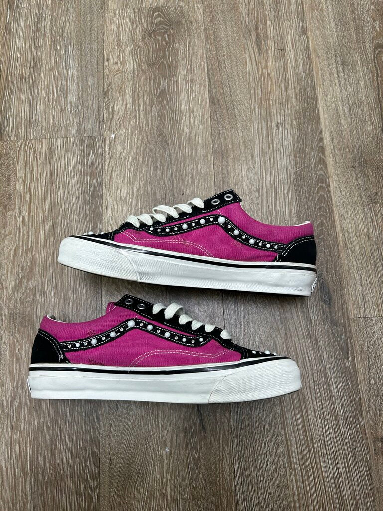 Preowned Vans OTW Pearlized Pink sz.9.5