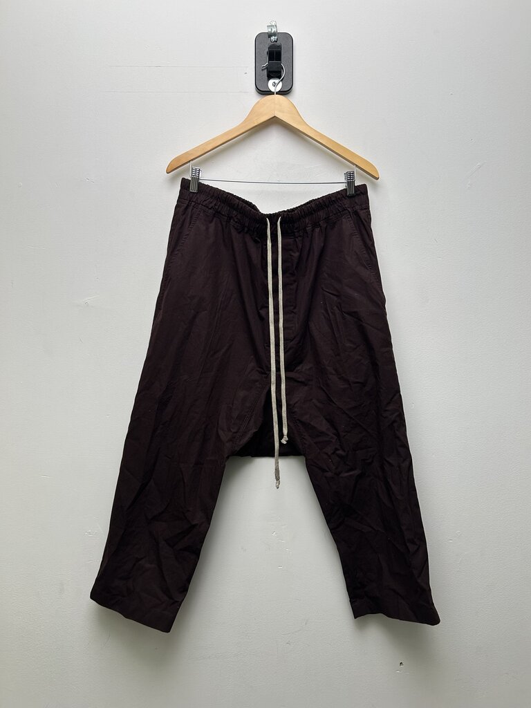 Preowned Rick Owens Oxblood 3/4 Shorts Size 44