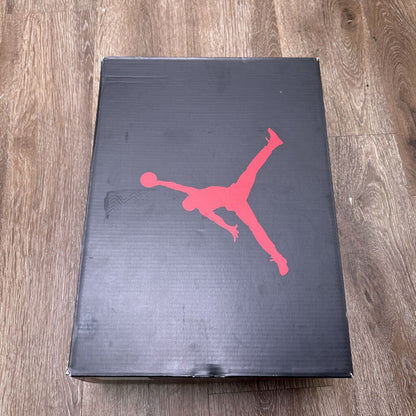 Preowned Jordan 5 Metallic Size 12