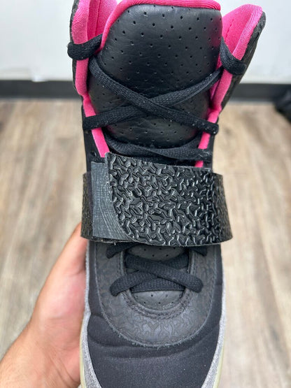 Preowned Nike Air Yeezy 1 Blink Sz 10 (NO BOX) (Flaw On Strap)