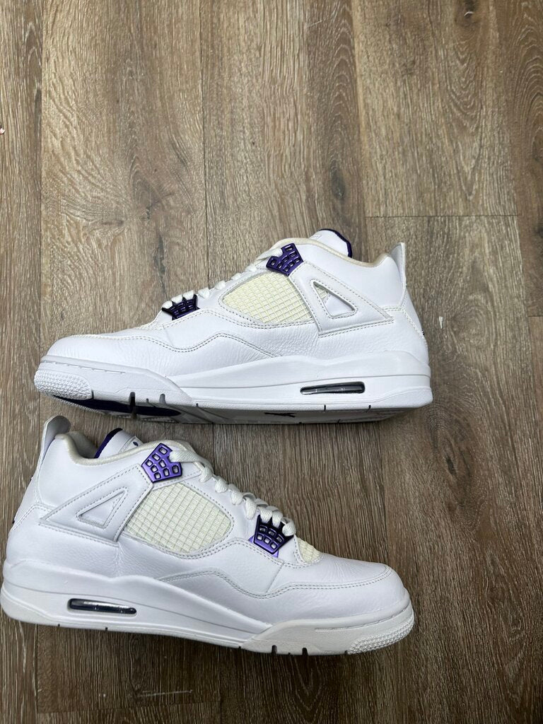 New Jordan 4 Metallic Purple Size 11.5 (Yellowing)