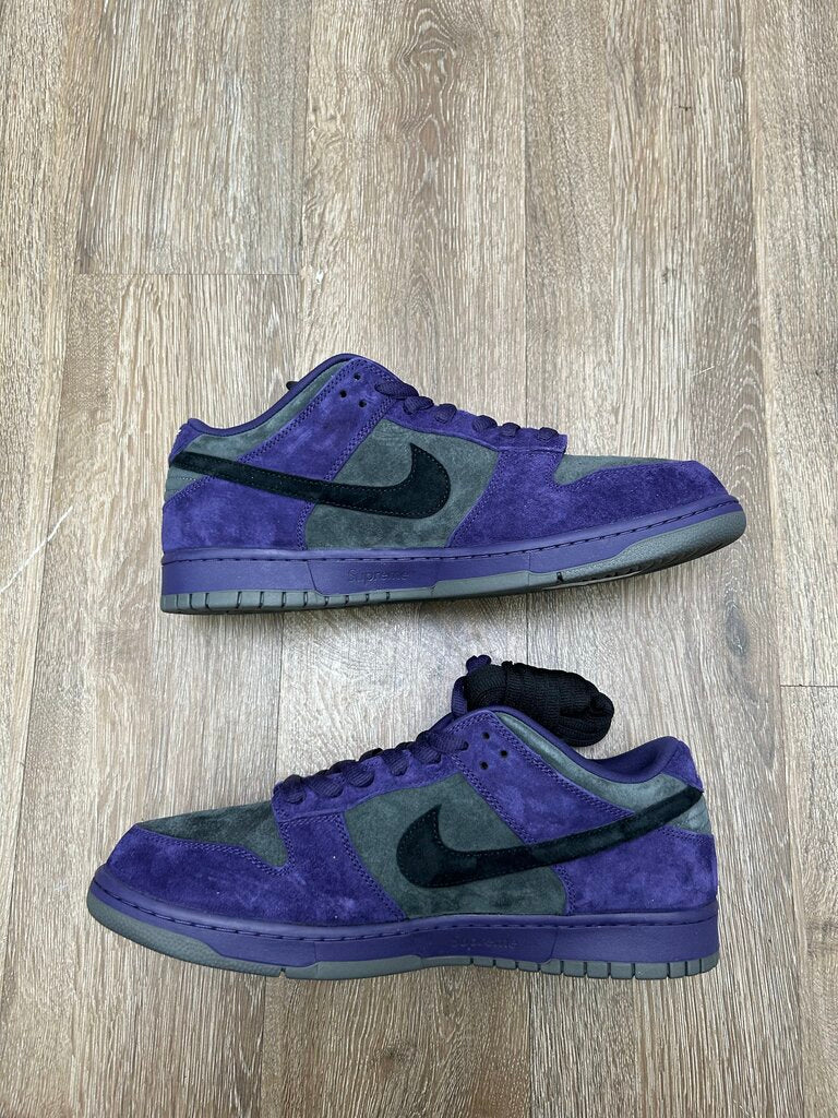 New Nike Supreme SB Purple Dunk Size 13