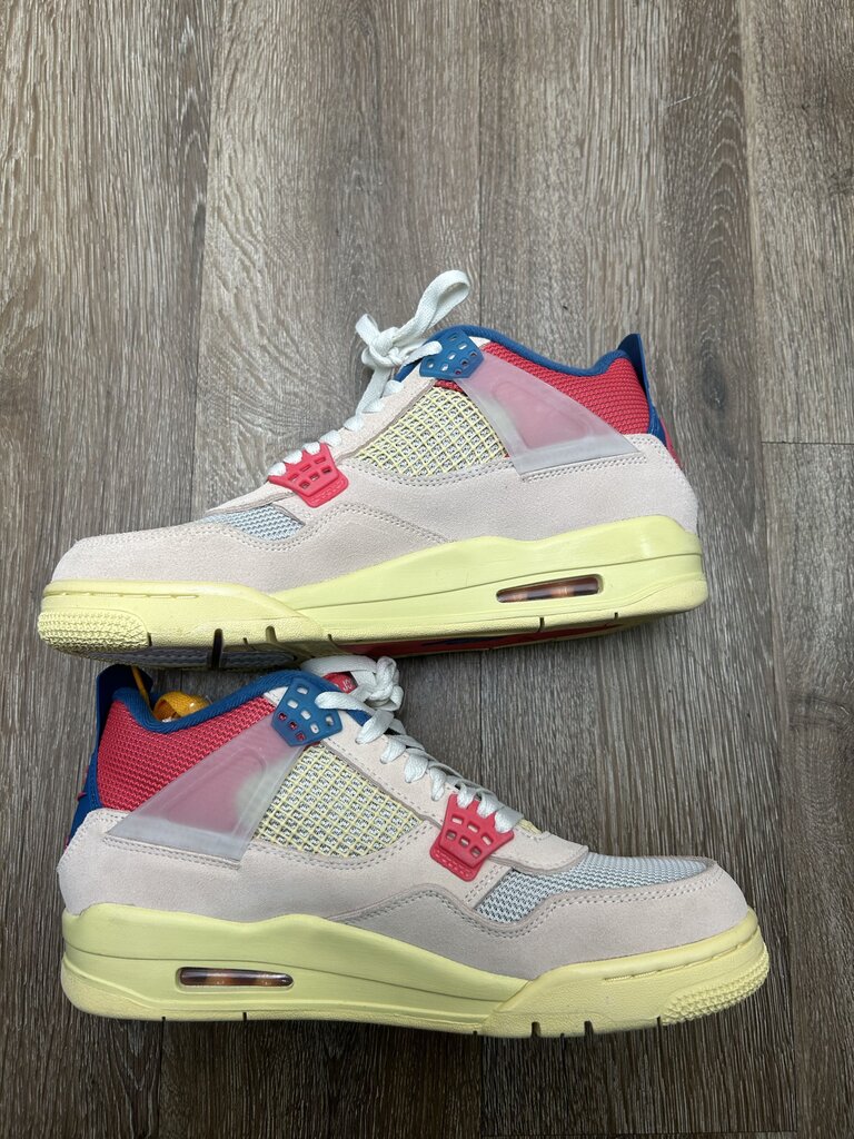 Preowned Jordan 4 Union Guava Sz.9.5