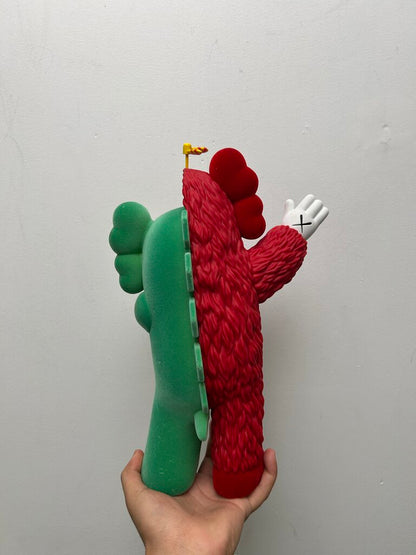 Preowned KAWS KACHAMUKKU Half Green Half Red Figure (NO BOX)(FLAW)