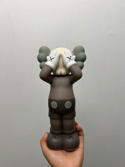 Preowned KAWS Brown Holiday UK Cover Eyes Figure ( NO BOX)