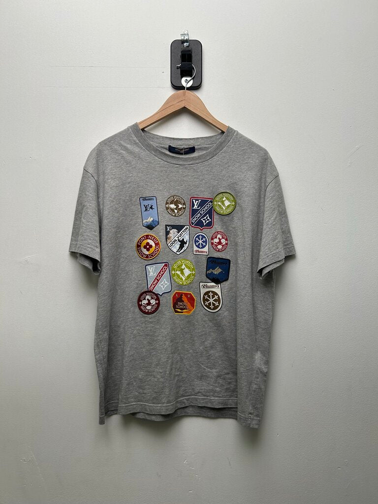 Preowned Louis Vuitton Grey Snowboard Logo Patch Tee Sz.Medium