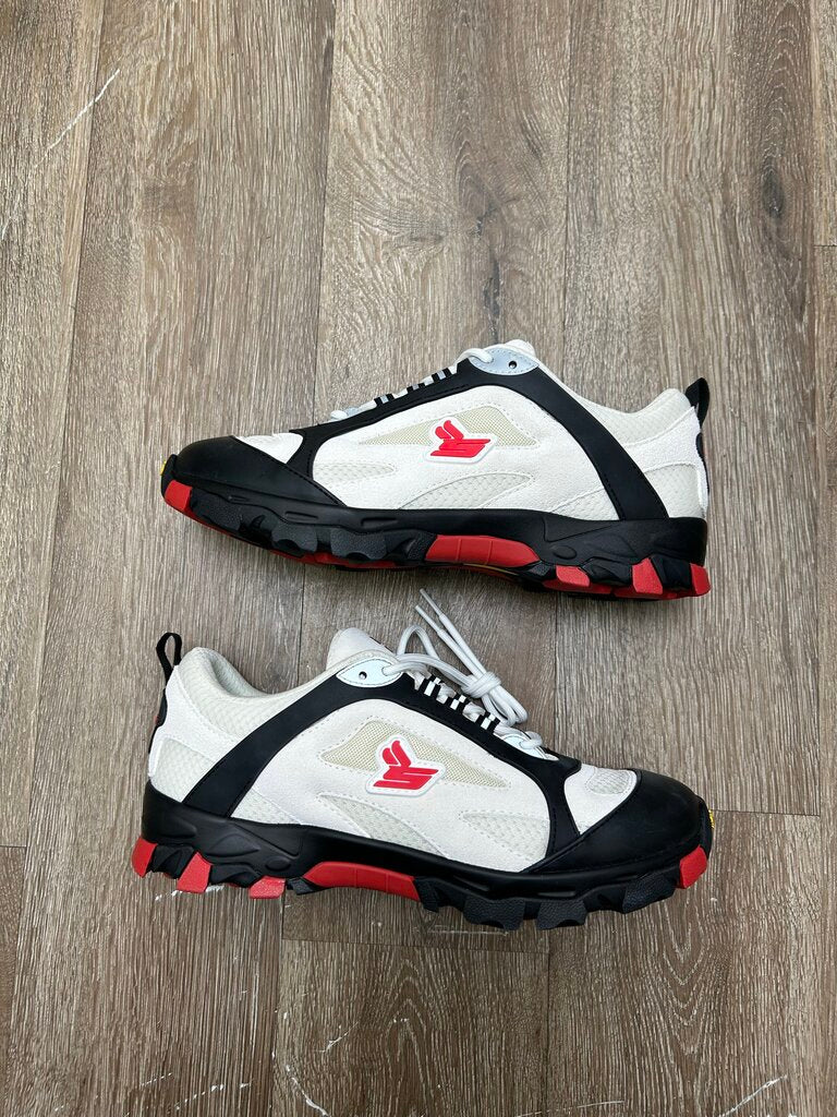 New Sicko Hiking Shoe White Red size 7