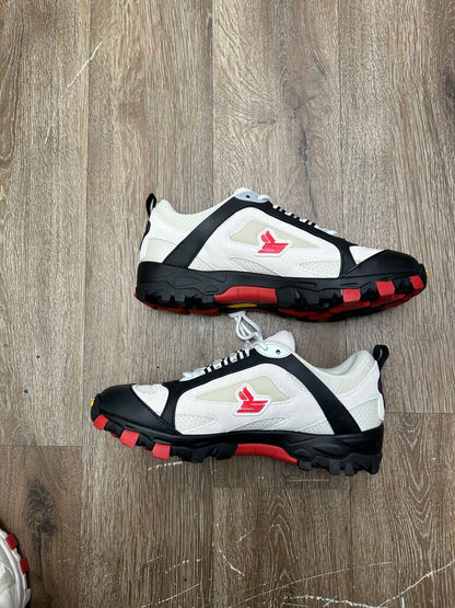 New Sicko Hiking Shoe White Red size 8