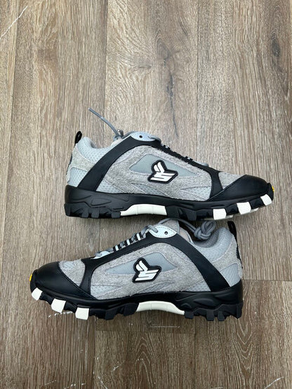 New Sicko Hiking Shoe Grey Black size 8