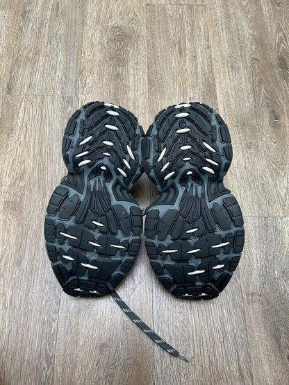 Preowned Balenciaga 6XL Black Size 41