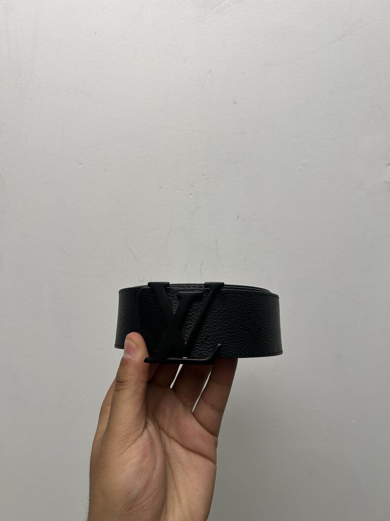 Preowned Louis Vuitton Black Monogram Belt sz.100/40