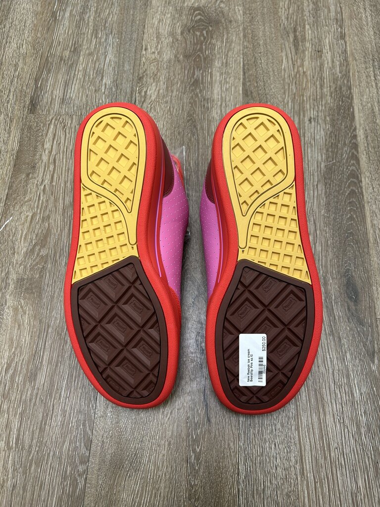 New Reebok Ice cream Boardflip Pink sz.10