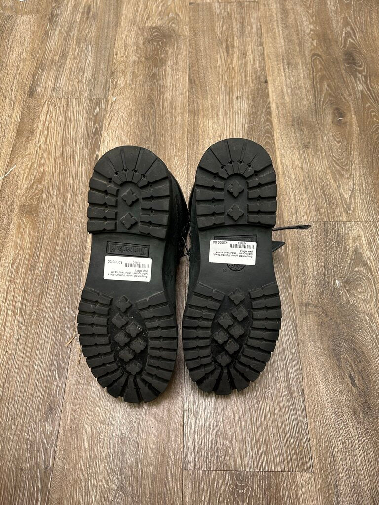 Preowned Louis Vuitton Black Monogram Timberland sz.9M (NO BOX)
