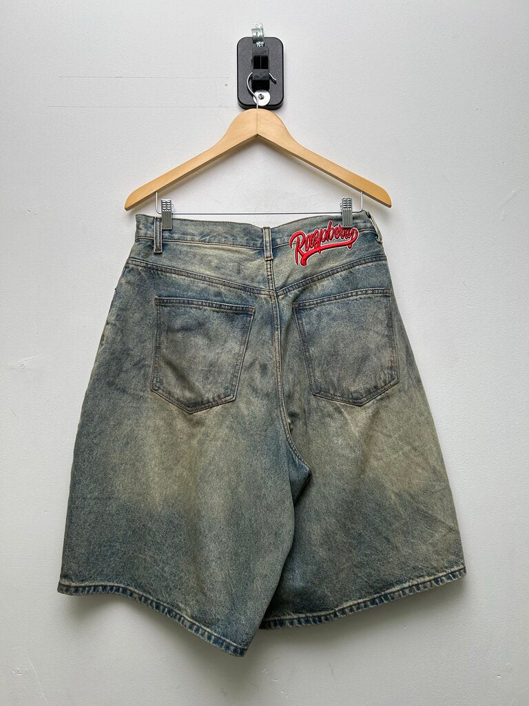Preowned Gv Gallery Lightwash Denim Shorts Size Small