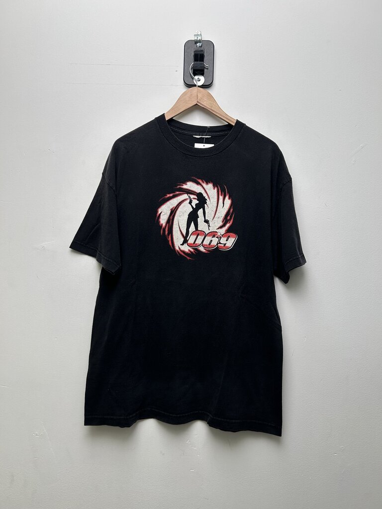 000s 069 Black Tee Sz L