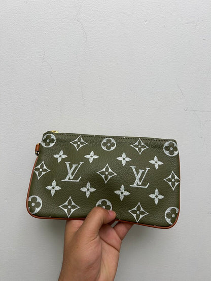 New Louis Vuitton P9 Monogram Olive Keychain Purse