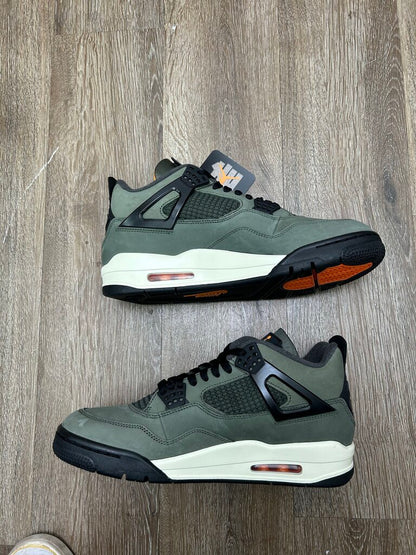 New Jordan 4 Undefeated Sz.10.5