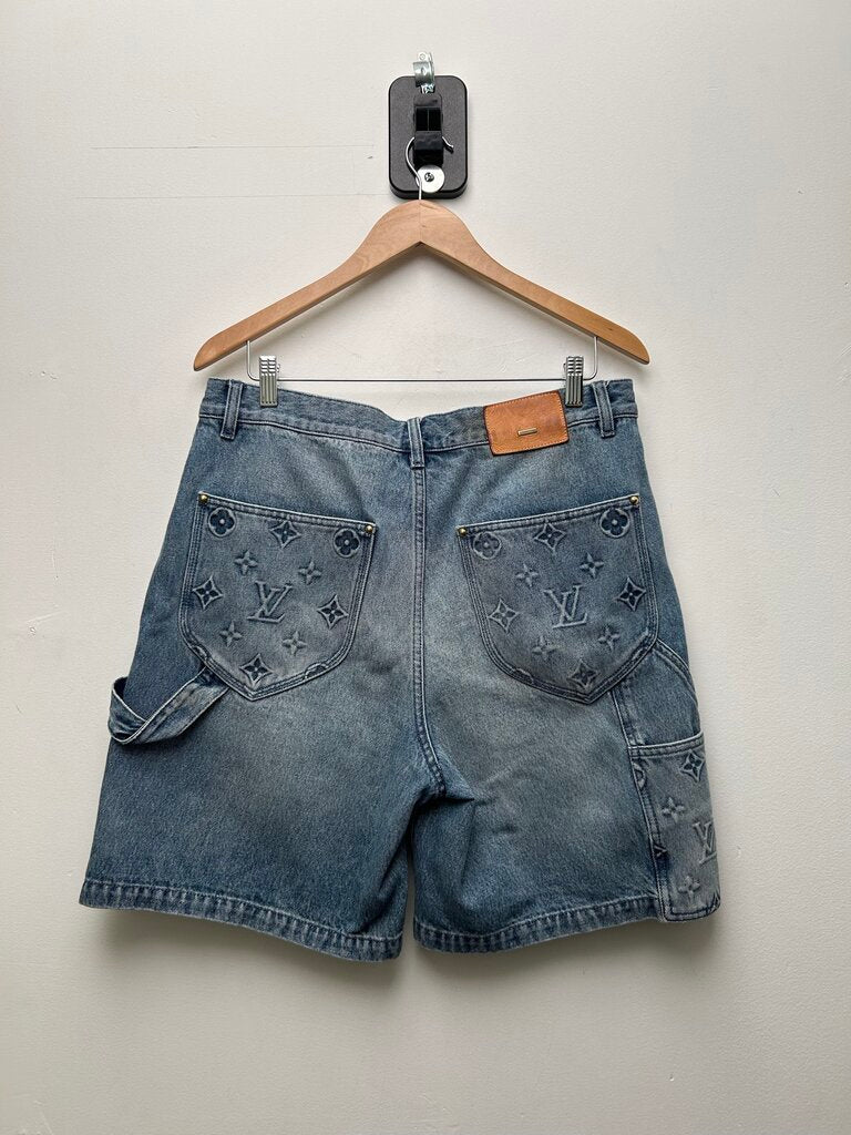 Preowned Louis Vuitton Lightwash Monogram Carpenter Shorts Size 32