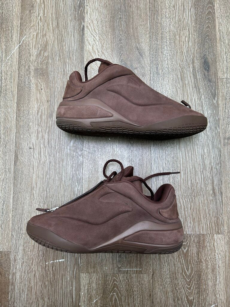 Preowned SGA Brown Truffle Sz.9.5