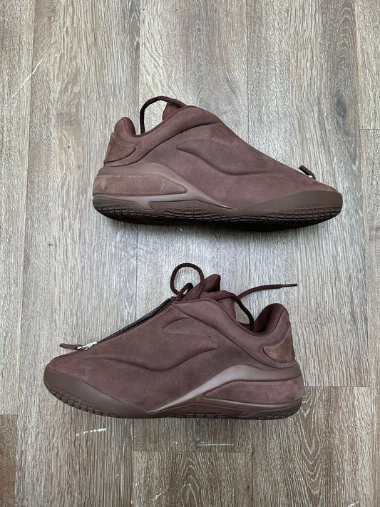 Preowned SGA Brown Truffle Sz.9.5