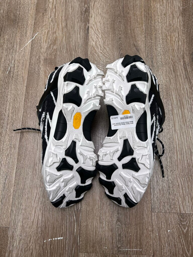 New Sicko Hiking Black Distressed White Toe Size 9