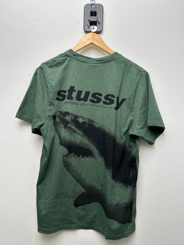 New Stussy Shark Pine Green Tee sz.S