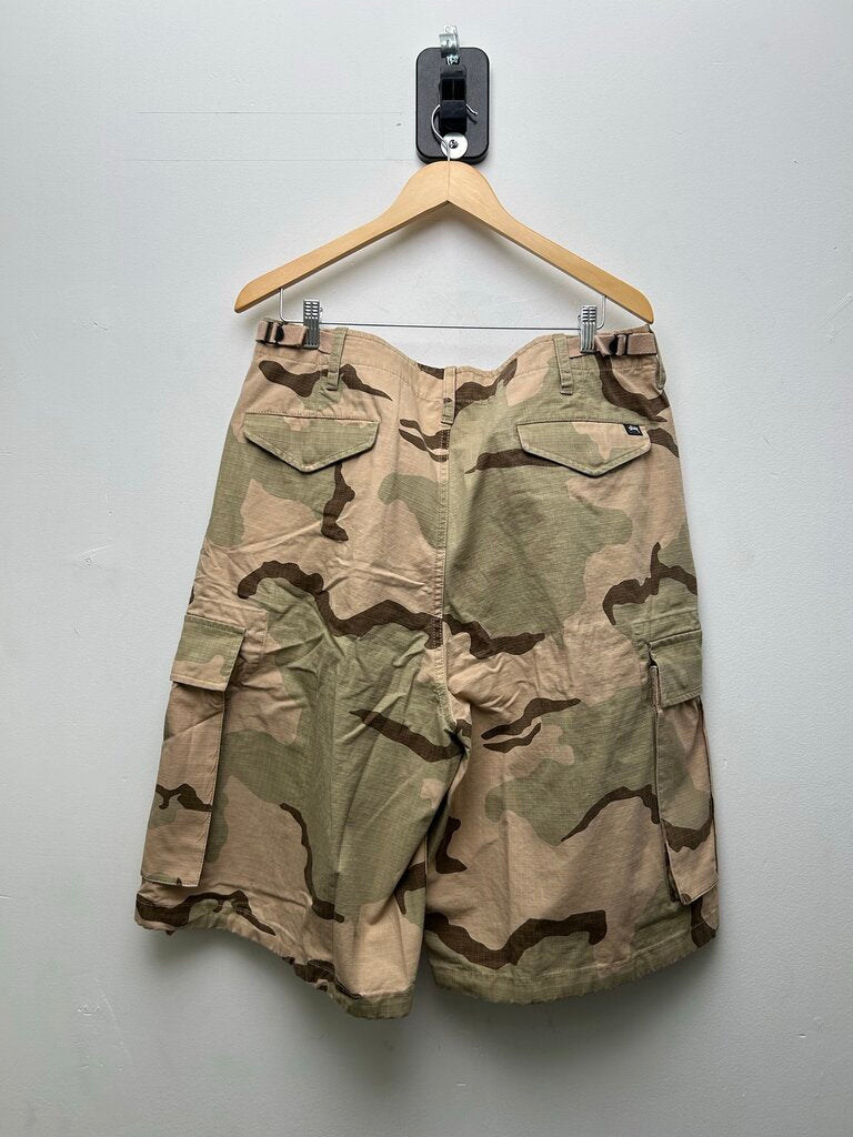 New Stussy Sand Camo Cargo Short sz.36