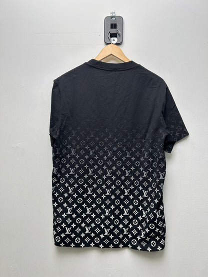 Preowned Louis Black White Monogram Fade Tee Sz.Large