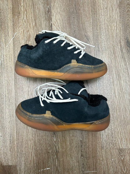 Preowned ERL Vamp Black Gum Sz.9