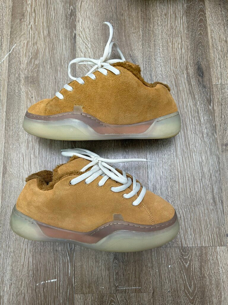 Preowned ERL Vamp Low Tan Size 9 (No Box)