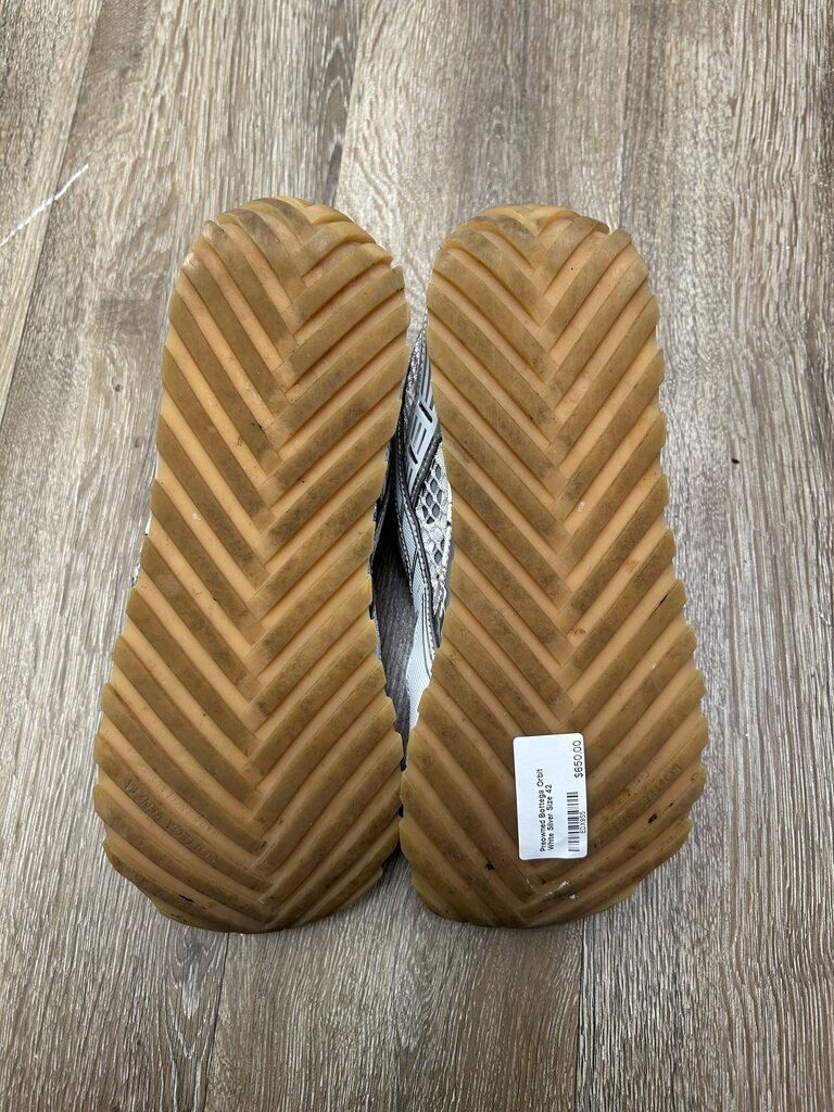 Preowned Bottega Orbit White Silver Size 42