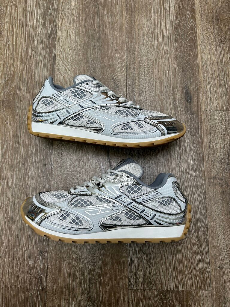 Preowned Bottega Orbit White Silver Size 42