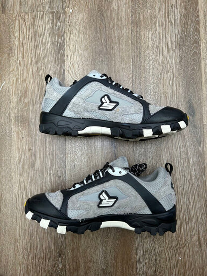 Preowned Sicko Hiking Shoe Grey Size 9