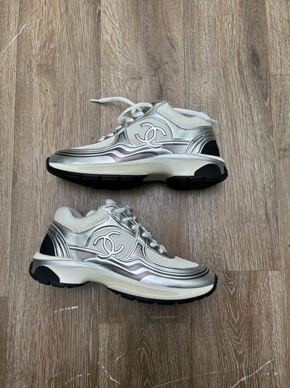 Preowned Chanel Runner White Silver Size 40