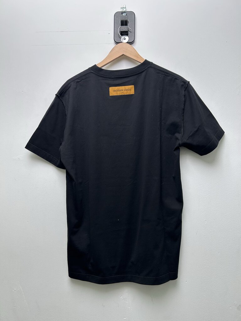 New Louis Vuitton Black Chest Logo Tee Size Large