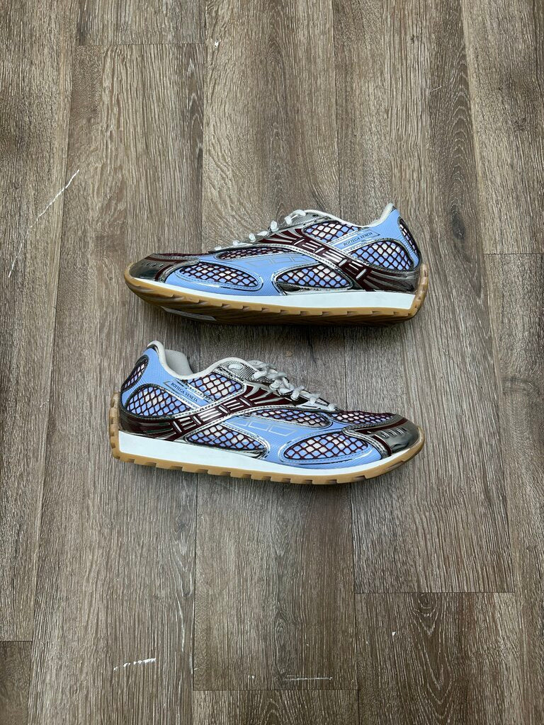 Preowned Bottega Orbit Red Blue Size 42 (No Box)