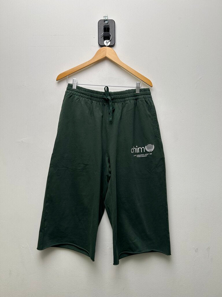 New HMDD Green 3/4 Shorts Sz.Medium