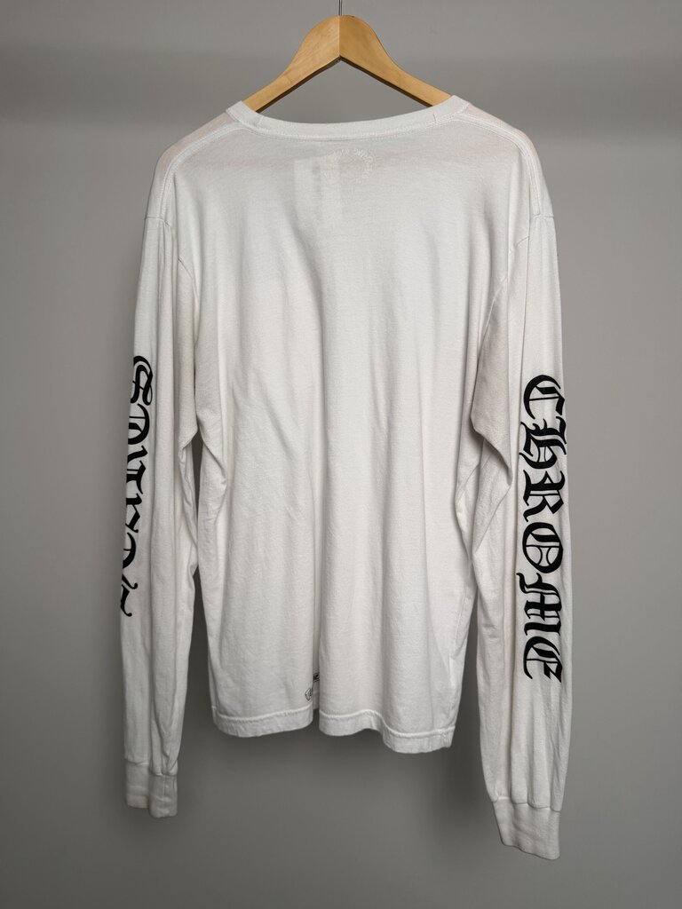 Preowned Chrome Heart Kneck Logo Arm Logo White L/S size L