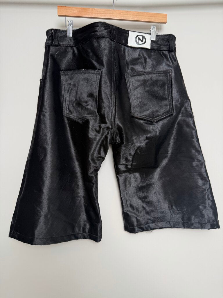 New NYRVA Mohair Black Shorts Size 32