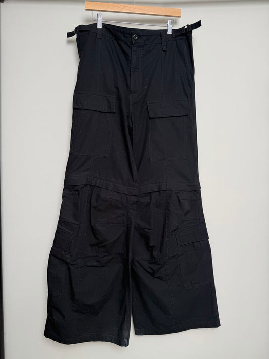 Preowned Balenciaga Distressed Baggy Zip Off Black Cargos size M