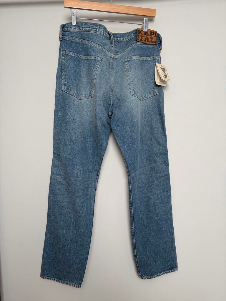 New Kapital Lightwash Rhinestone Jeans size 34