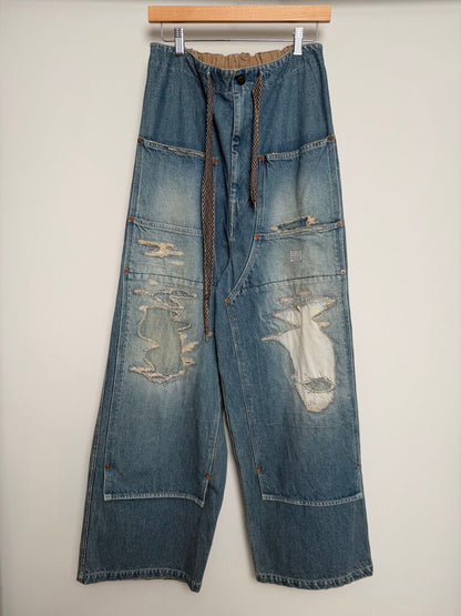 New Kapital Lightwash Distressed Double Knee Size 4