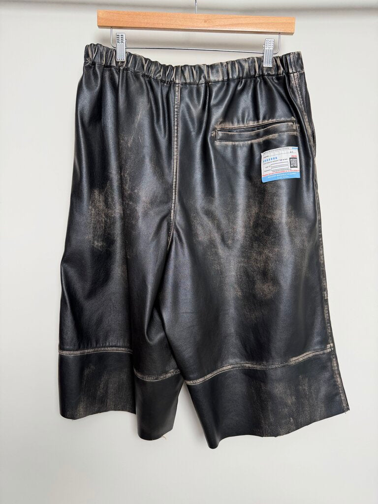 Preowned Maison Mihara Leather Shorts size M/L