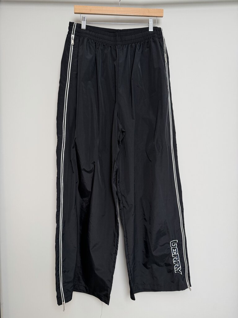 New Gv Gallery Black Berry Nylon Track Pants Size Small