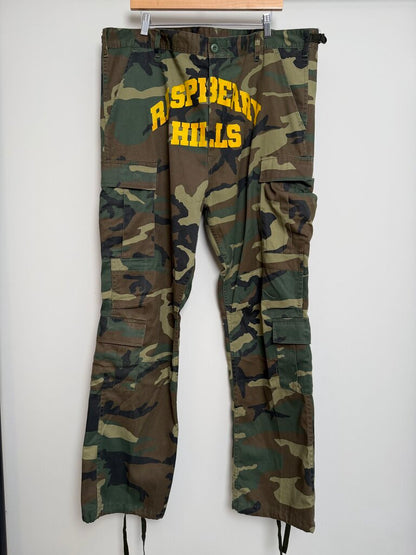 New Gv Gallery Camo Raspberry Pants Size XL